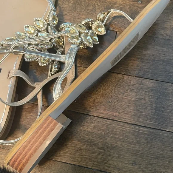 Sandals - Picture 5 of 5